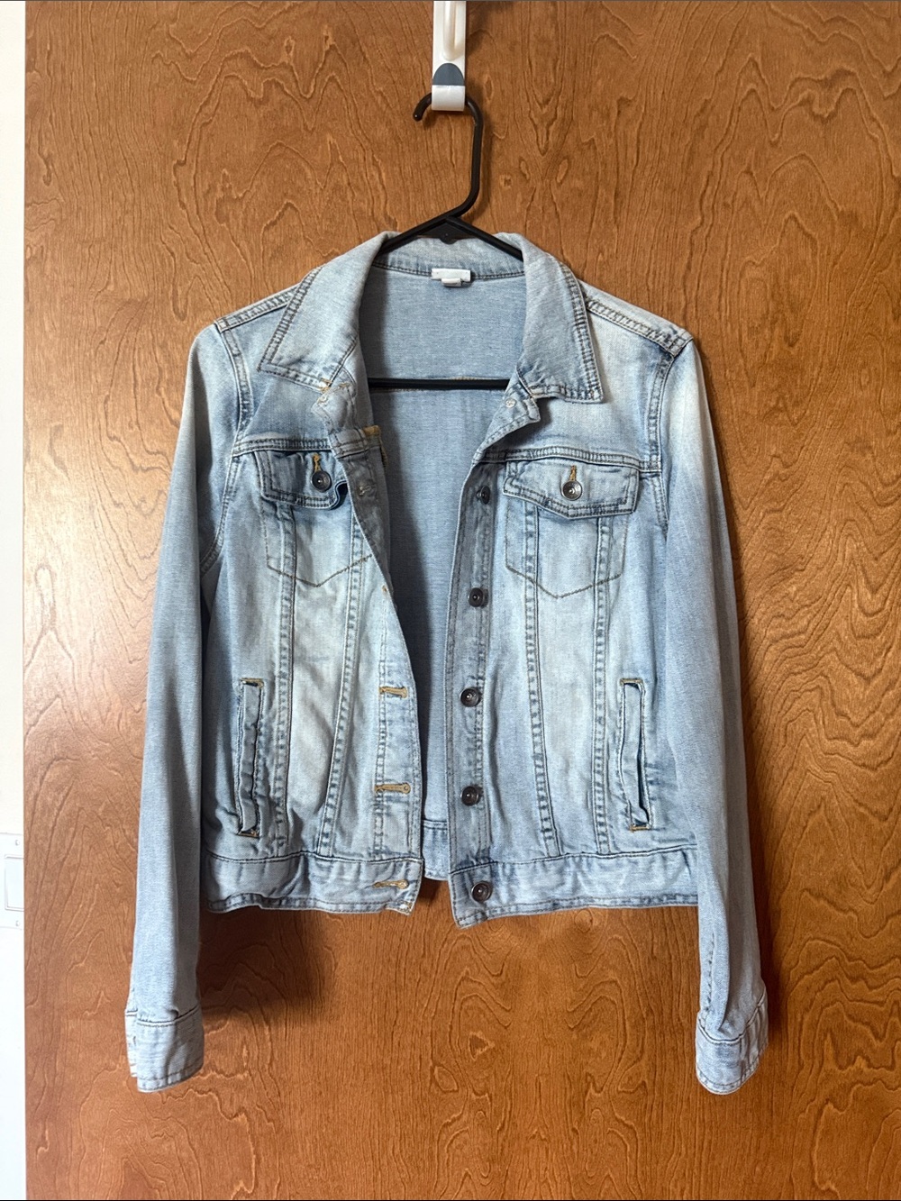 Light Wash Denim Jacket - Women's Classic Jean Coat